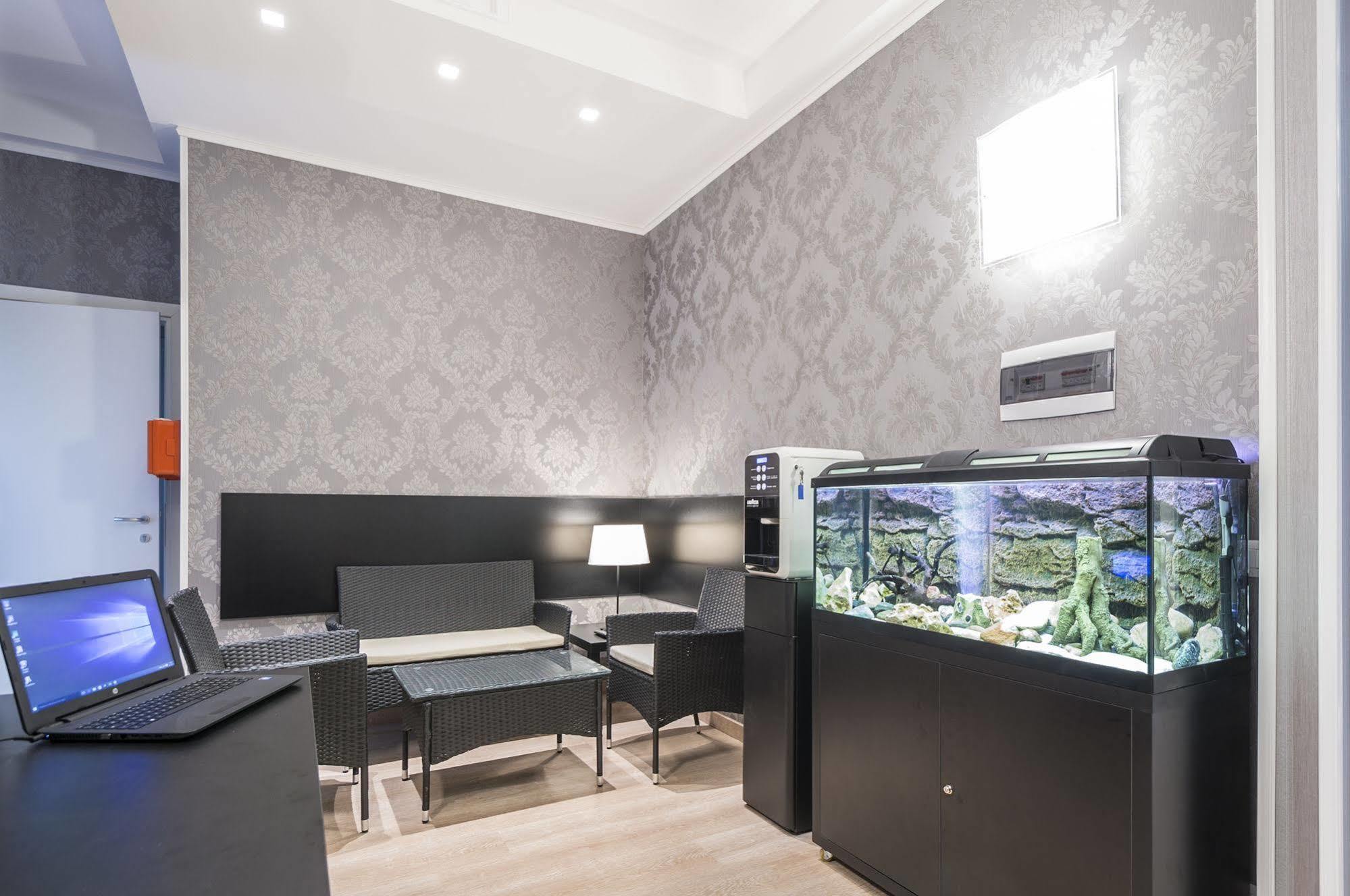 Happy Holiday In Rome B&B Екстериор снимка